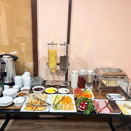 Marnar Hotel エレバン エクステリア 写真