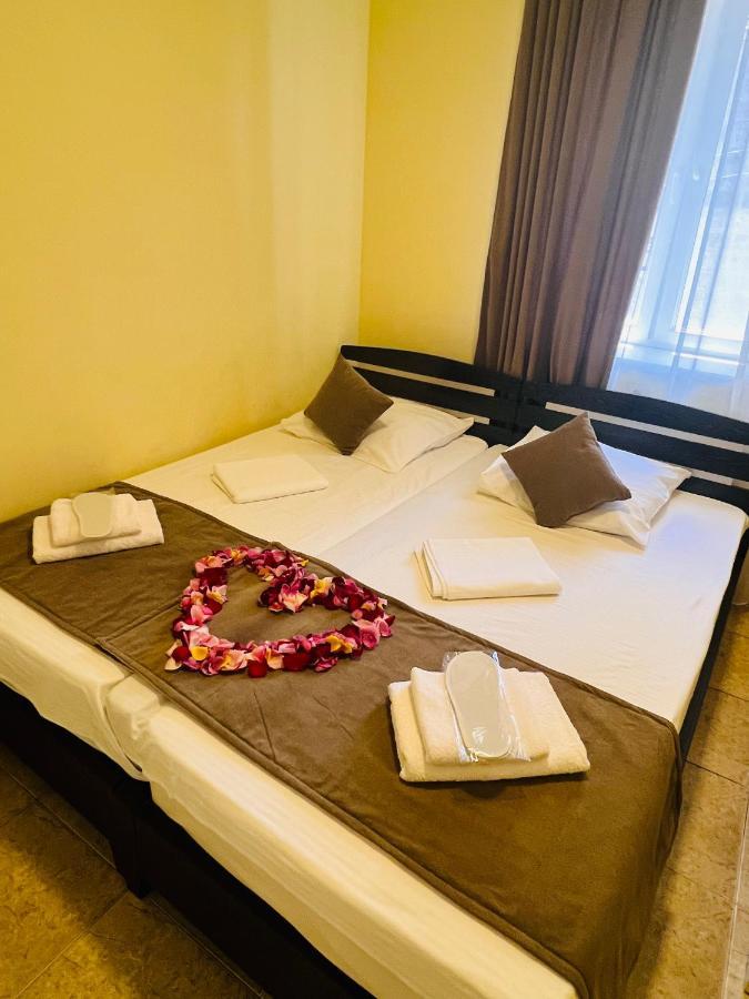 Marnar Hotel エレバン エクステリア 写真