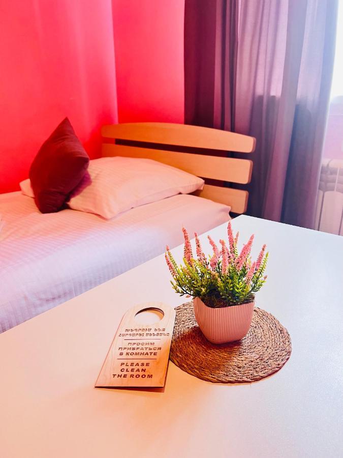 Marnar Hotel エレバン エクステリア 写真