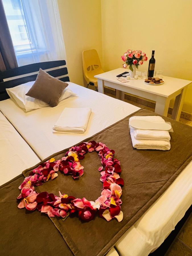 Marnar Hotel エレバン エクステリア 写真