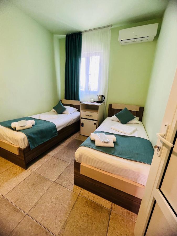 Marnar Hotel エレバン エクステリア 写真