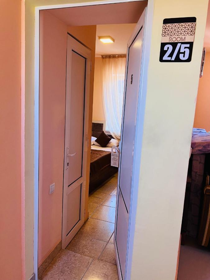 Marnar Hotel エレバン エクステリア 写真