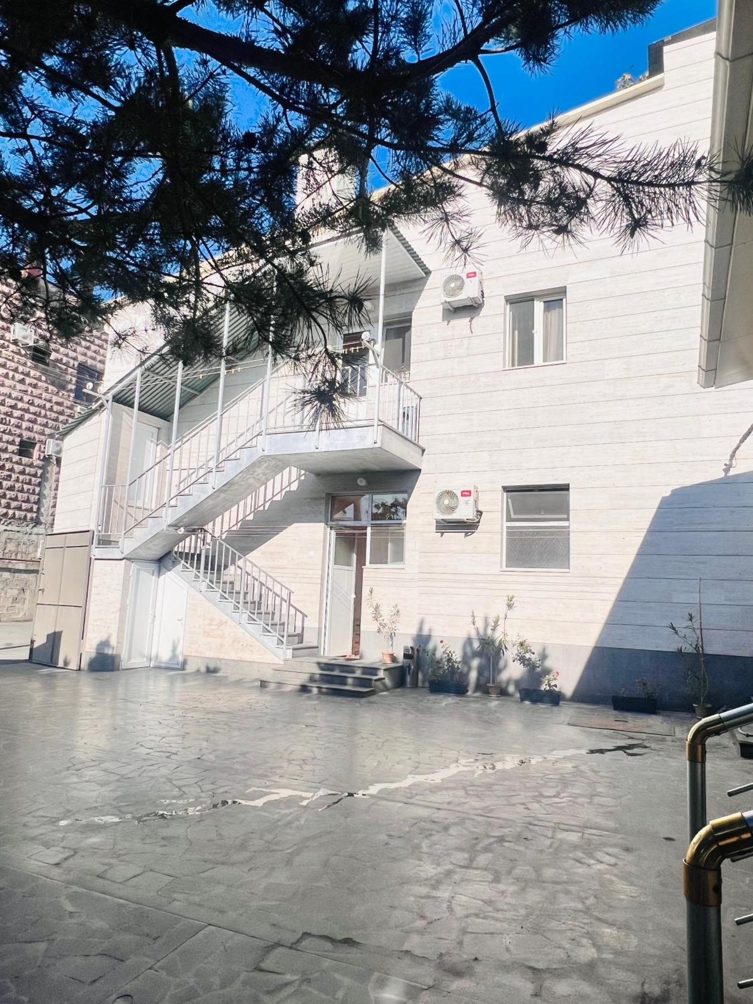 Marnar Hotel エレバン エクステリア 写真