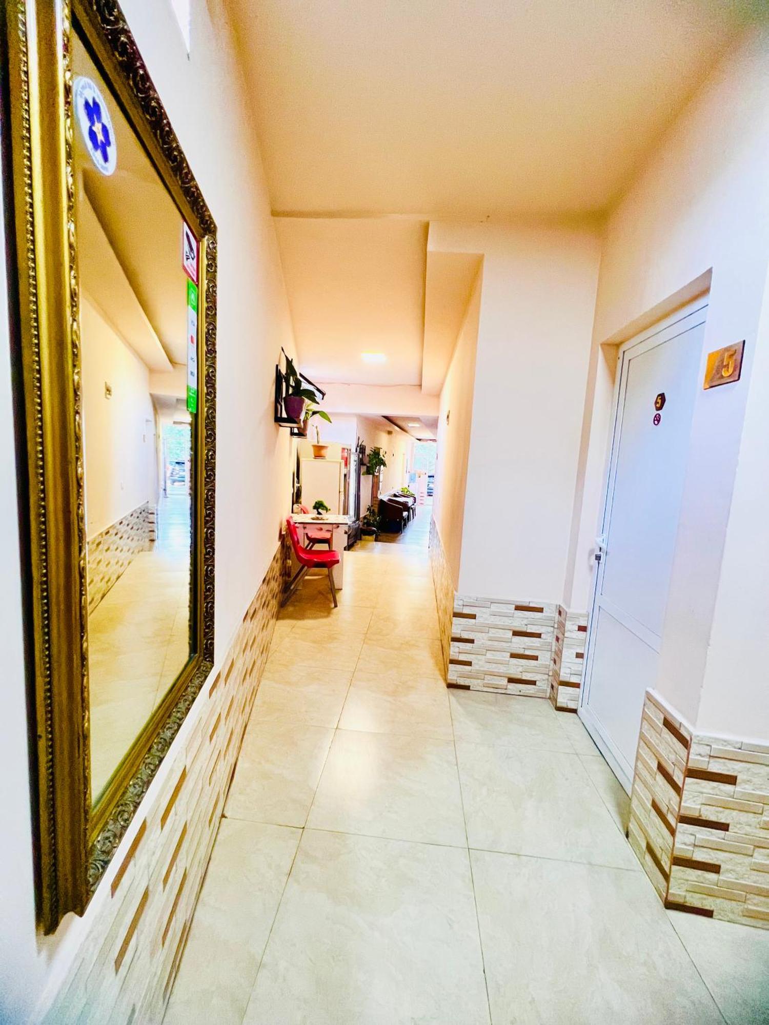 Marnar Hotel エレバン エクステリア 写真