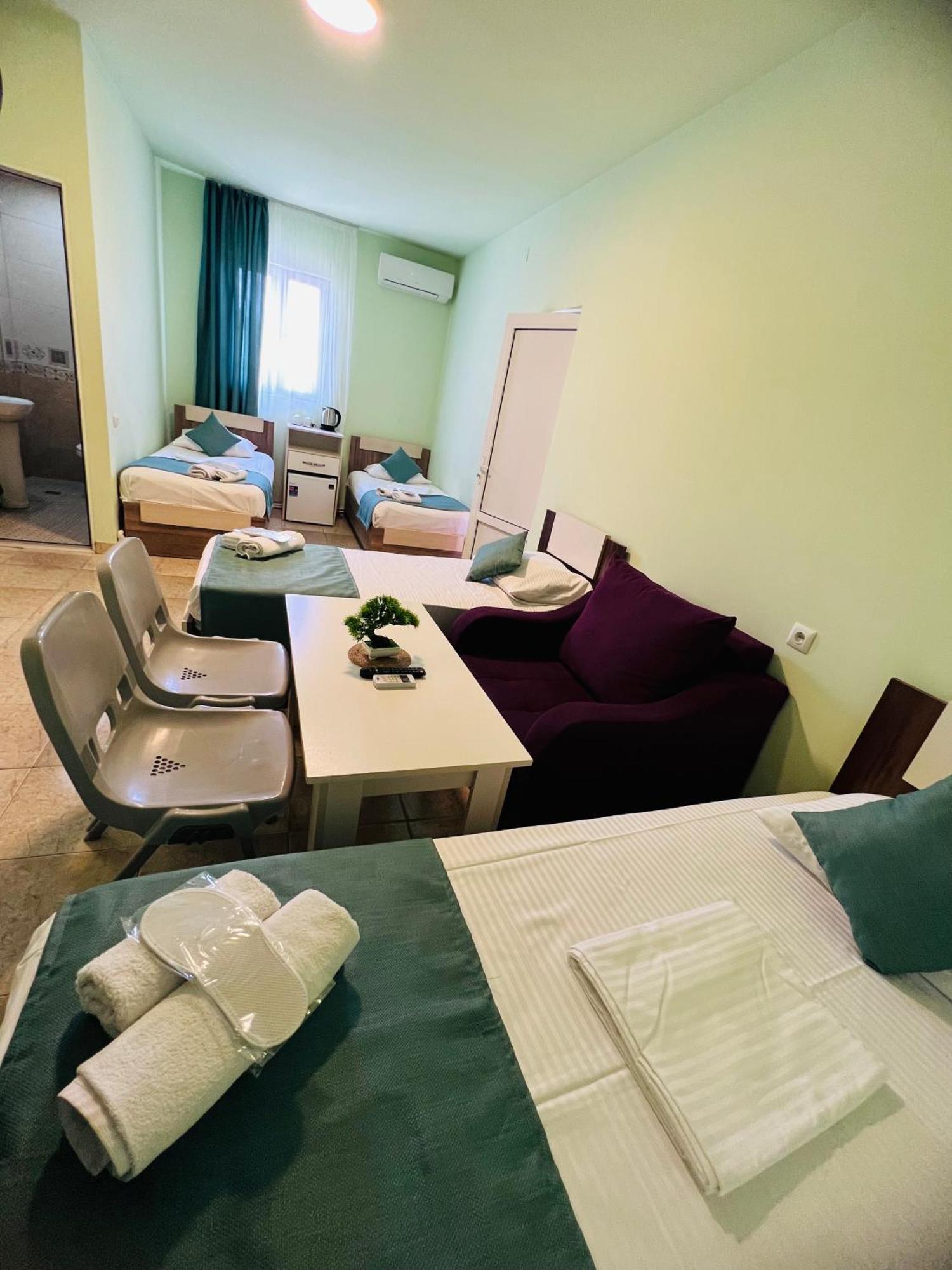 Marnar Hotel エレバン エクステリア 写真