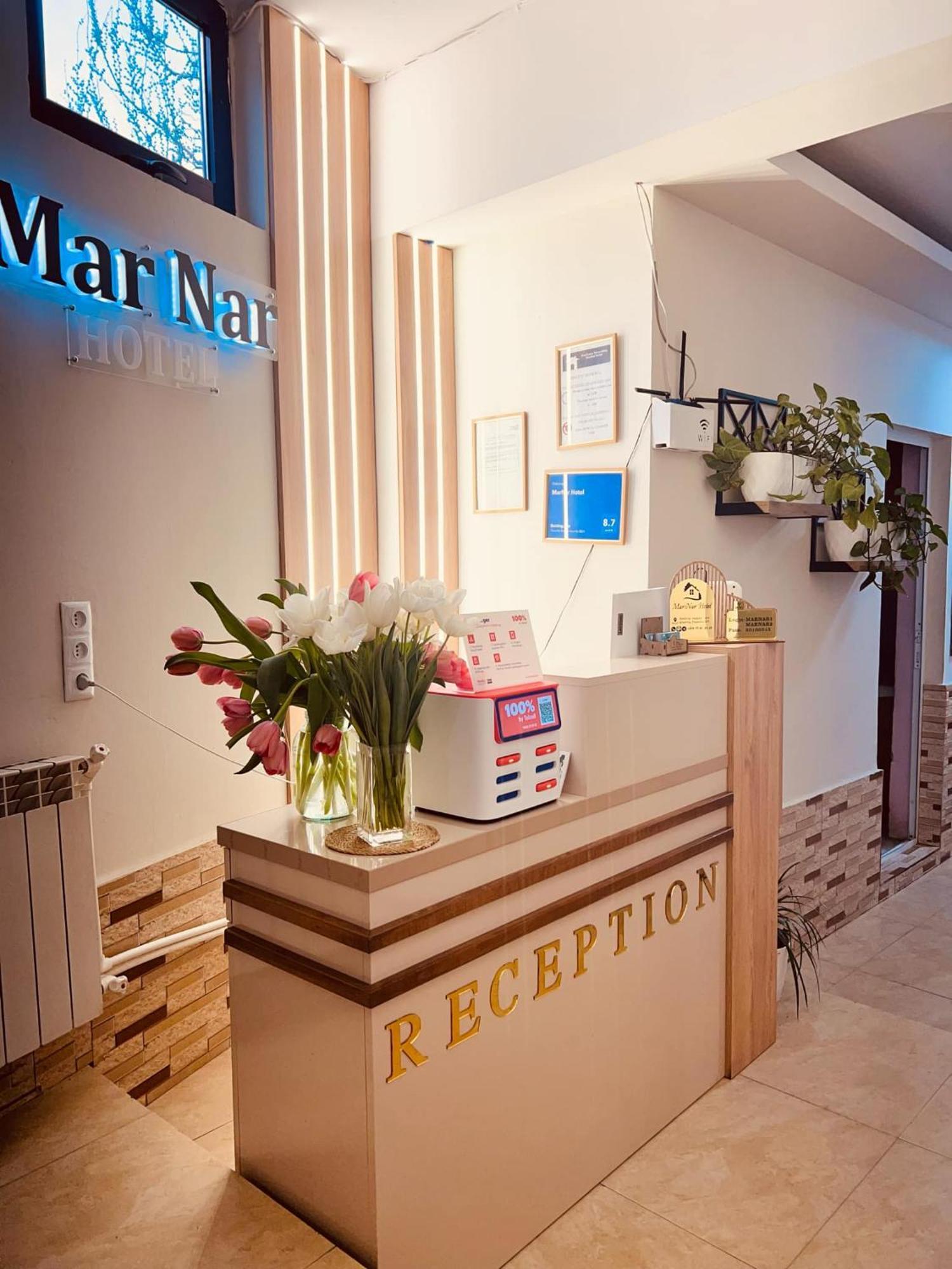 Marnar Hotel エレバン エクステリア 写真